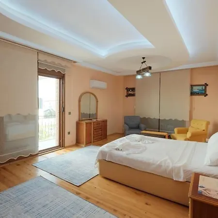 Villa Tuzlu Sistem Havuzlu Luks
