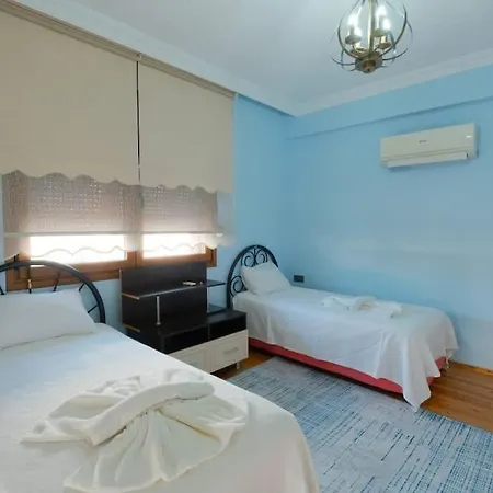Tuzlu Sistem Havuzlu Luks Villa *