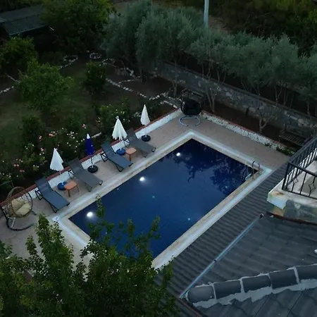 Tuzlu Sistem Havuzlu Luks Villa Fethiye