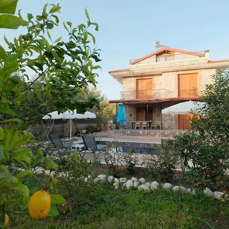 Villa Tuzlu Sistem Havuzlu Luks Fethiye