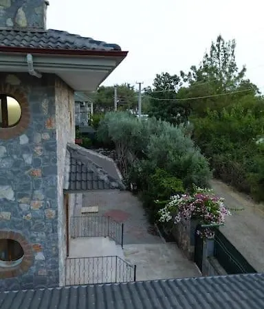 Tuzlu Sistem Havuzlu Luks Villa *