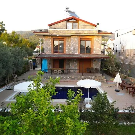 Villa Tuzlu Sistem Havuzlu Luks