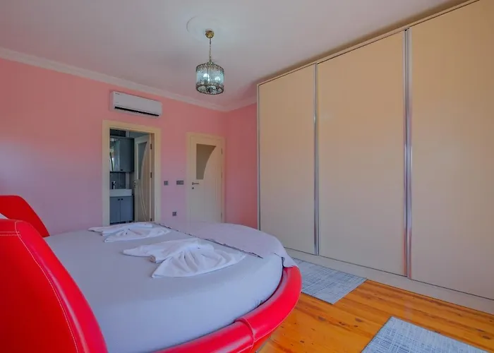 빌라 Tuzlu Sistem Havuzlu Luks