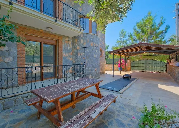 빌라 Tuzlu Sistem Havuzlu Luks 페티예